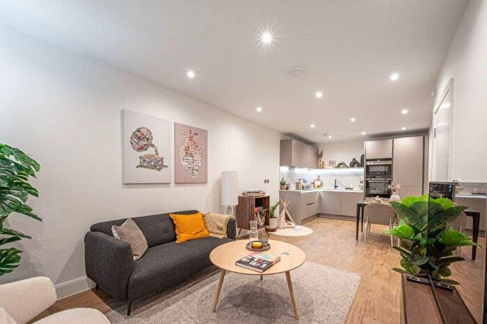 1 Bedroom Flat To Rent In Uncle Colindale, Colindale, London, NW9