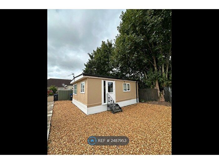2 Bedroom Mobile/park Home To Rent In Porton Down, Amesbury, Salisbury, SP4