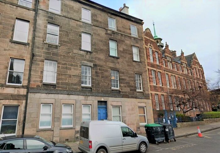4 Bedroom Flat To Rent In East Preston Street, Newington, Edinburgh, EH8