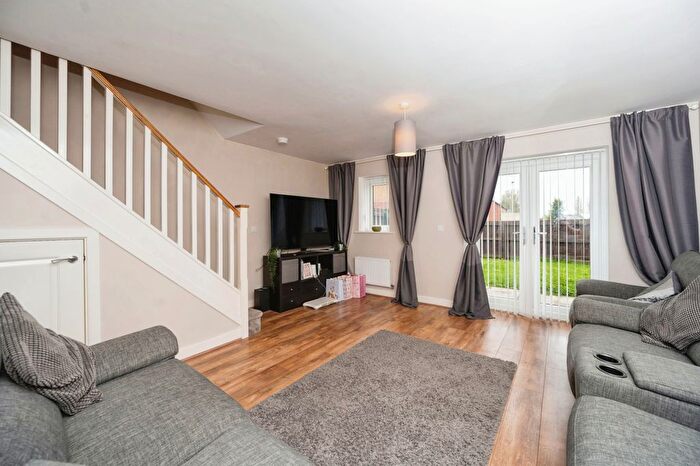 3 Bedroom Semi-Detached House For Sale In Warrington Road, Widnes, Cheshire, WA8