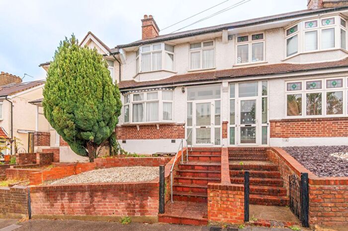 3 Bedroom Terraced House For Sale In Norbury Rise, Norbury, London, SW16