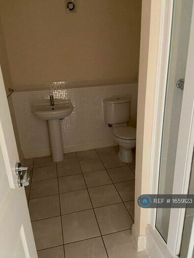 5 Bedroom Semi-Detached House To Rent In Thatcham Avenue Kingsway, Gloucester, GL2