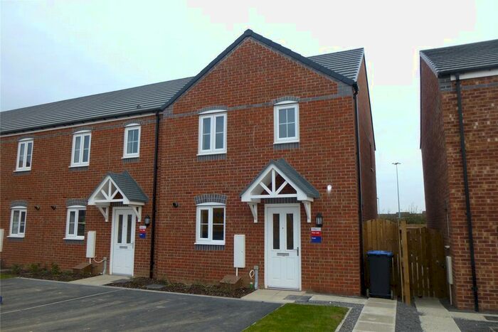 3 Bedroom End Of Terrace House To Rent In Hoskins Lane, Middlesbrough TS4