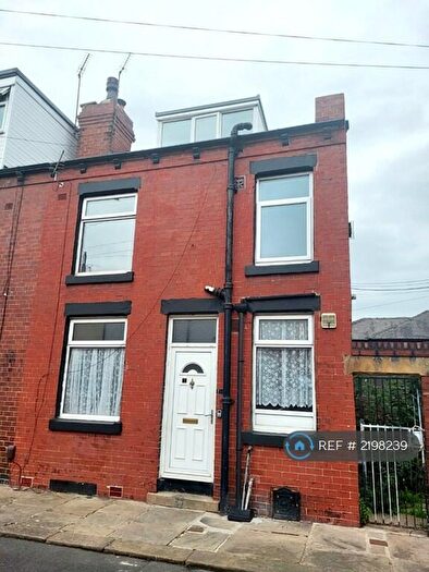 2 Bedroom Terraced House To Rent In Barkly Place, Leeds, LS11