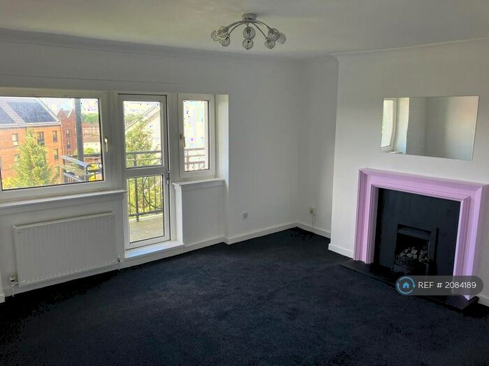 3 Bedroom Flat To Rent In Carmunnock Road, Glasgow, G45