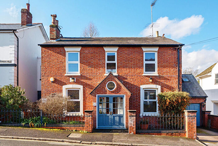 5 Bedroom Detached House For Sale In Brunswick Hill, Reading, Berkshire, RG1