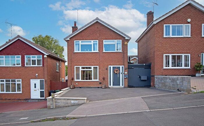 3 Bedroom Detached House For Sale In Saxton Avenue, Heanor, DE75
