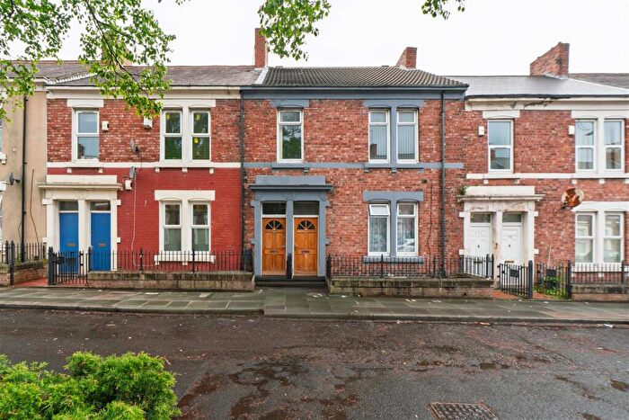 3 Bedroom Flat To Rent In Dilston Road, Newcastle Upon Tyne, NE4