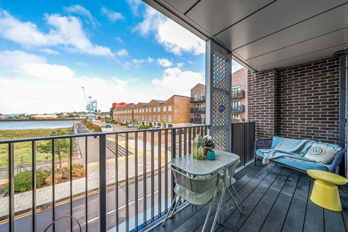 2 Bedroom Apartment For Sale In Rochester Riverside, Corys Road, Rochester, Kent., ME1