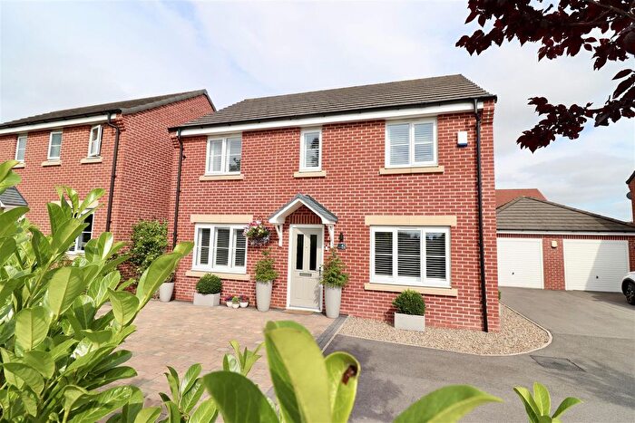 4 Bedroom Detached House For Sale In The Mile, Pocklington, York, YO42