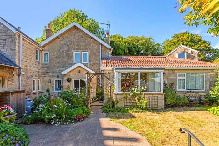 2 Bedroom Cottage To Rent In South Stoke, BA2