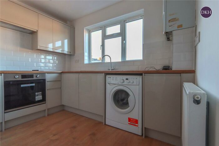 1 Bedroom Apartment To Rent In Brockhurst Road, HP5
