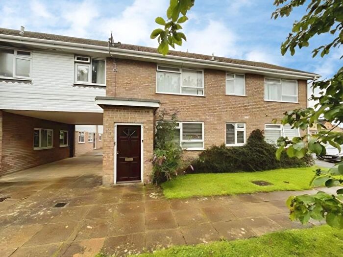 2 Bedroom Flat To Rent In Null, Long Hanborough, OX29