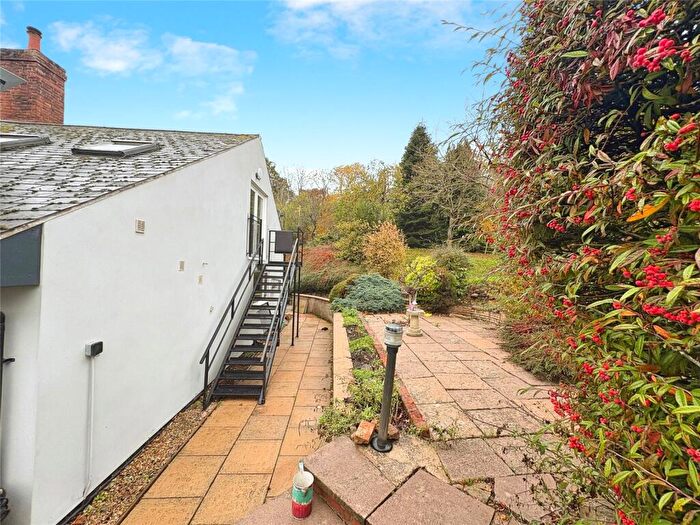 1 Bedroom Flat To Rent In Welton Lane, Daventry, Northamptonshire, NN11