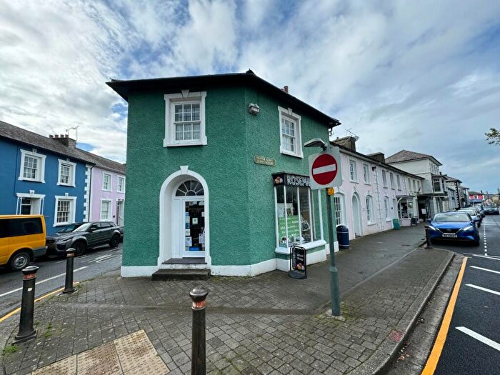 2 Bedroom End Of Terrace House For Sale In Corner Alban Sq/Albert Street, Aberaeron, SA46