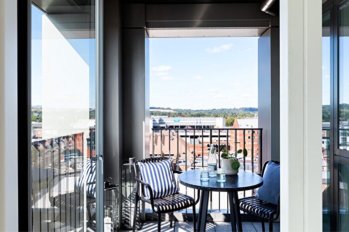2 Bedroom Apartment To Rent In Kooky Redhill, Marketfield Road, Redhill, Surrey, RH1