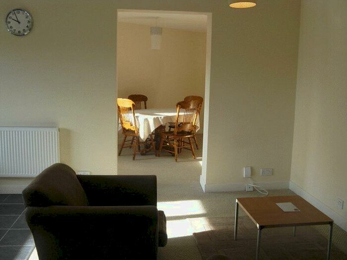 3 Bedroom Flat To Rent In Bottetourt Road, Selly Oak, Birmingham, B29