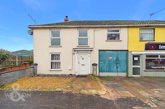 3 Bedroom Semi Detached House For Sale In Victoria Road, Diss, IP22