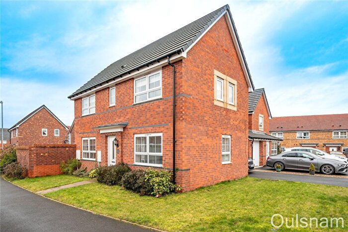 3 Bedroom Detached House For Sale In Chimney Way, Stoke Prior, Bromsgrove, Worcestershire, B60
