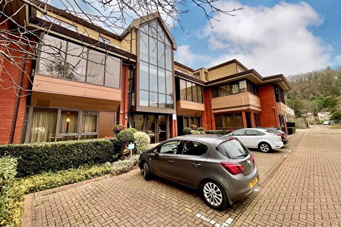 1 Bedroom Apartment To Rent In Catteshall Lane, Godalming, Surrey, GU7