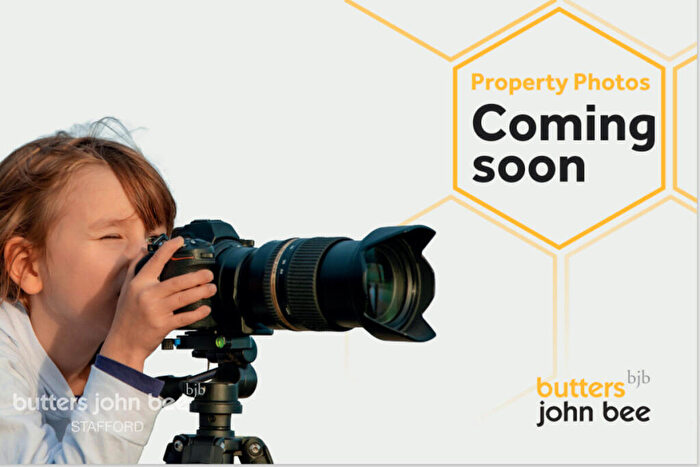 3 Bedroom Semi Detached House For Sale In Dewsbury Crescent, Stafford, ST18