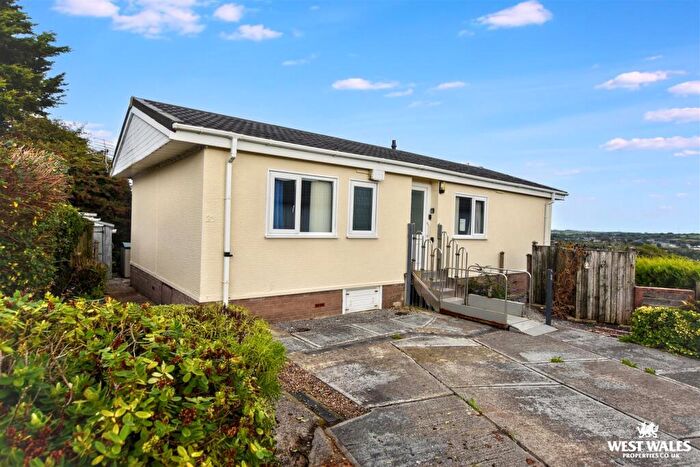 2 Bedroom Park Home For Sale In Hill Farm Park, Pembroke Dock, SA72