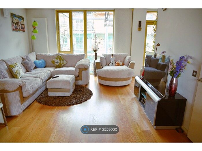 2 Bedroom Flat To Rent In Becquerel Court, London, SE10