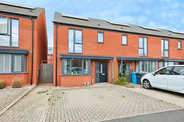 3 Bedroom End Terrace House For Sale In Spey Drive, Derby, Derbyshire, DE22