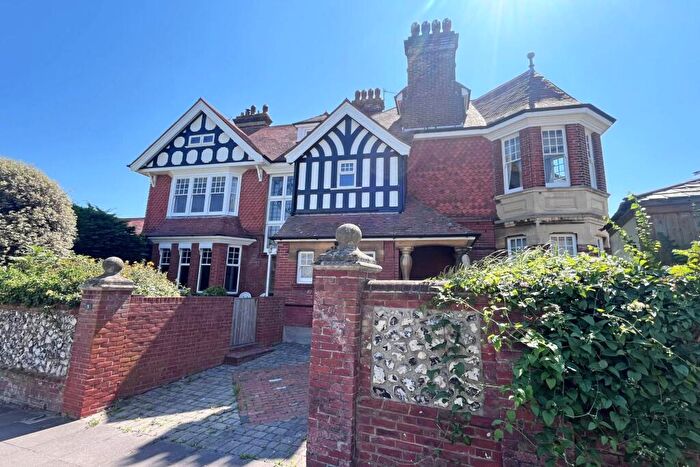 3 Bedroom Flat For Sale In Dittons Road, Eastbourne, BN21