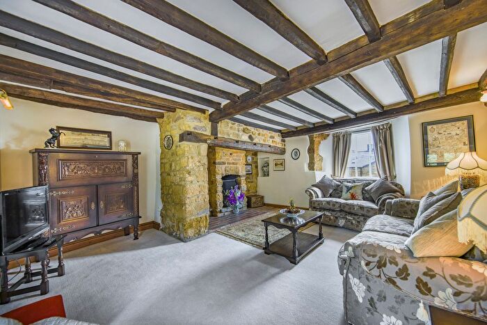 4 Bedroom Detached House For Sale In Lower Street, Desborough, NN14
