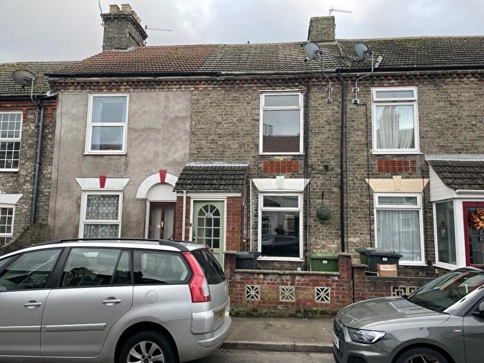 3 Bedroom Terraced House For Sale In Upper Cliff Road, Gorleston, Great Yarmouth, Norfolk, NR31