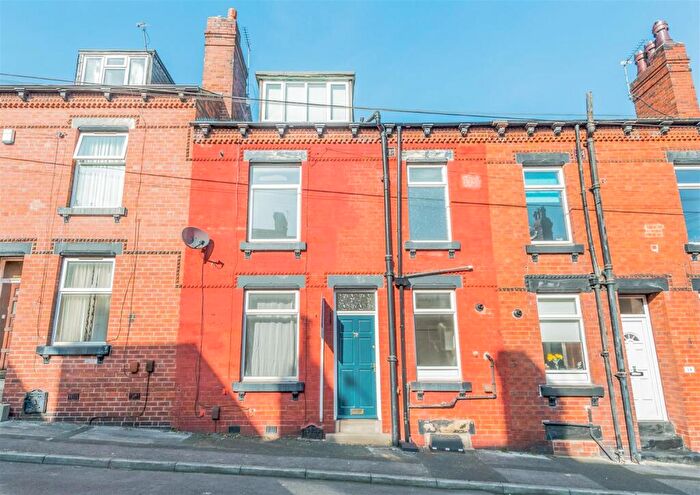 2 Bedroom Terraced House For Sale In Moorfield Avenue, Leeds, LS12