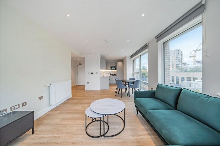 1 Bedroom Flat To Rent In Henley Cross, London, SE3