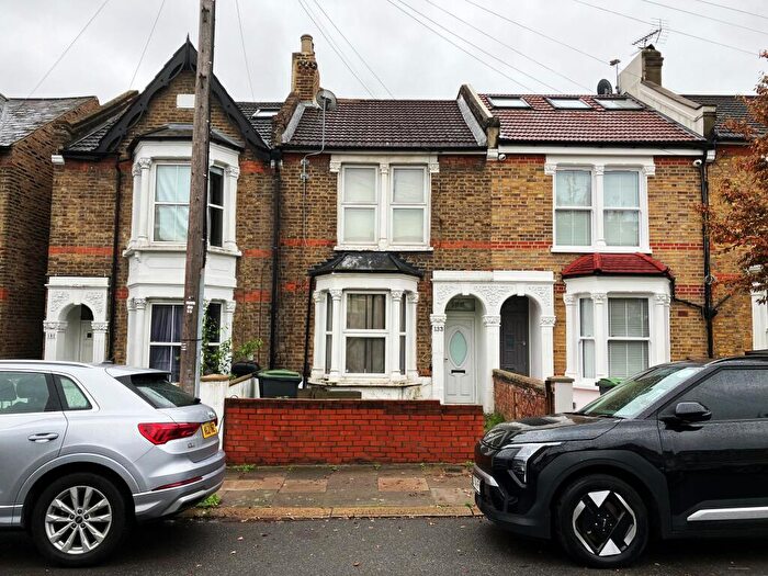 3 Bedroom Terraced House For Sale In Seaford Road, London, N15