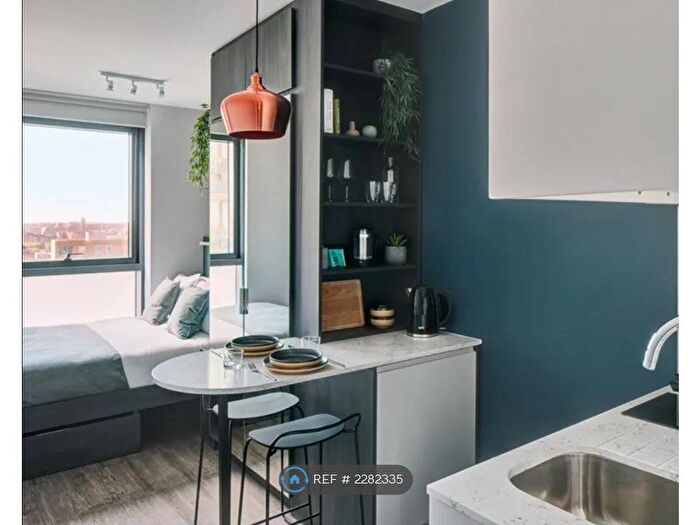 Studio To Rent In Crossharbour Plaza, London, E14