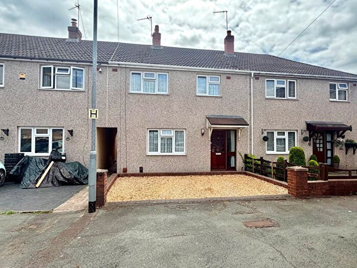 3 Bedroom Terraced House For Sale In Mills Close, Wednesfield, Wolverhampton, WV11