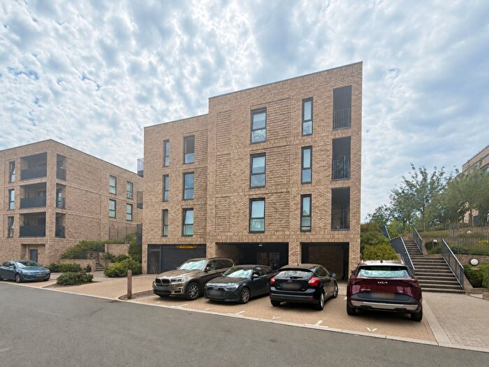 1 Bedroom Flat To Rent In Canal Street, Regents Court, MK9