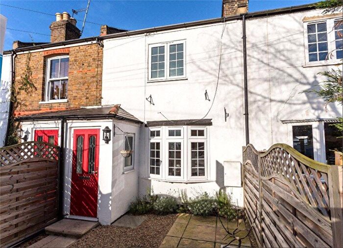 2 Bedroom House To Rent In Clewer Fields, Windsor, SL4