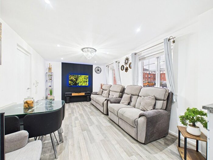 2 Bedroom Flat For Sale In Sanderson Villas, St James Village, Gateshead, NE8