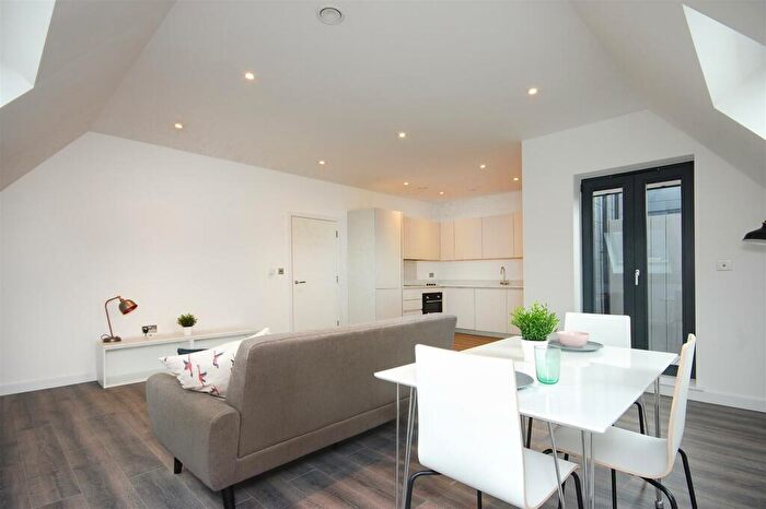 2 Bedroom Flat To Rent In Craven Park Road, London, NW10