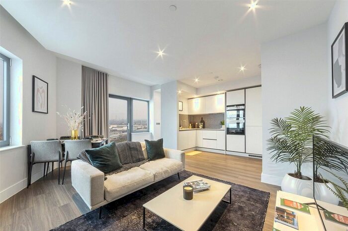 1 Bedroom Flat To Rent In Uncle Southall, Merrick Road, Southall, UB2