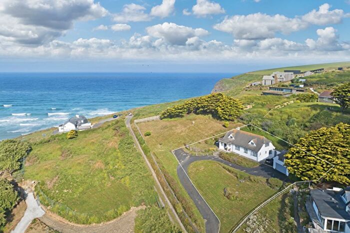 4 Bedroom Detached House For Sale In Beach View, Mawgan Porth, TR8