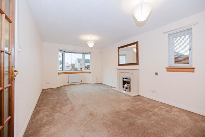3 Bedroom Detached Bungalow To Rent In The Murrays, Edinburgh, EH17