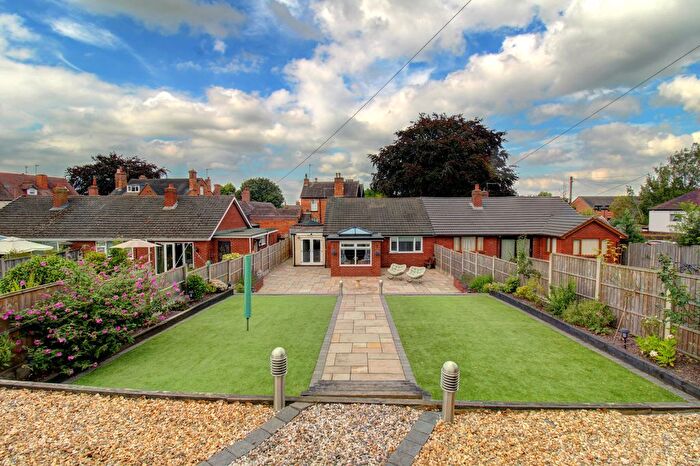 2 Bedroom Semi-Detached Bungalow For Sale In Cheslyn Drive, Cheslyn Hay, Walsall, WS6