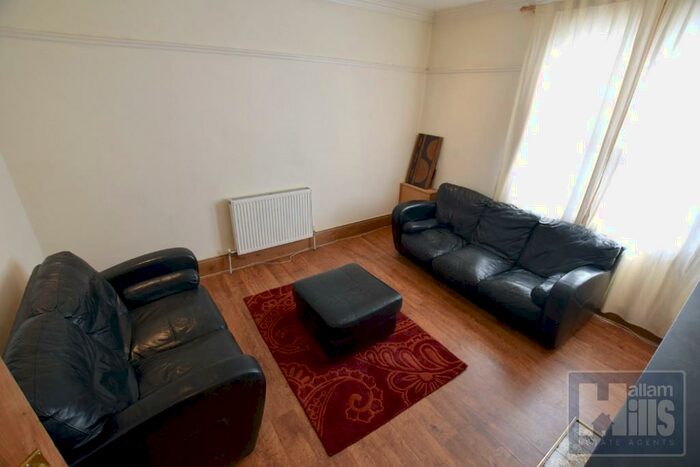 2 Bedroom Flat To Rent In Abbeydale Road, Sheffield, S7