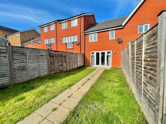 3 Bedroom Terraced House To Rent In Hitchings Leaze, Patchway, Bristol, BS34