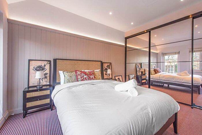 3 Bedroom Property To Rent In Goldhurst Terrace, South Hampstead, London, NW6