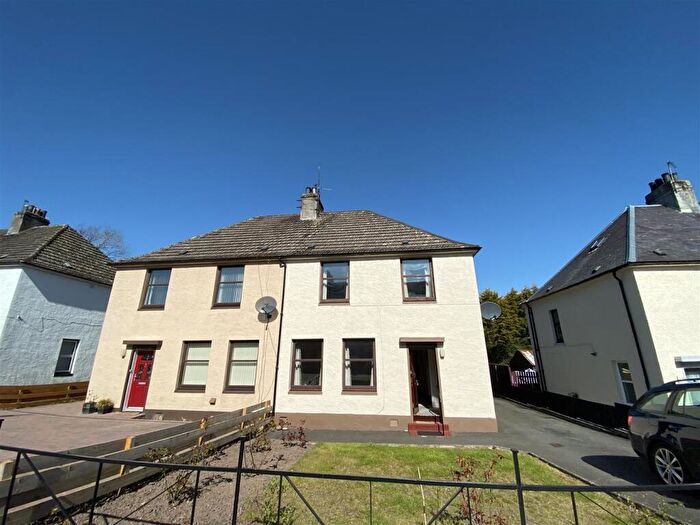 3 Bedroom Semi-Detached House To Rent In Den Park, Abernethy, PH2