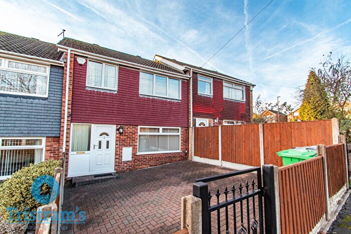 3 Bedroom Terraced House For Sale In Revelstoke Avenue, Nottingham, NG5