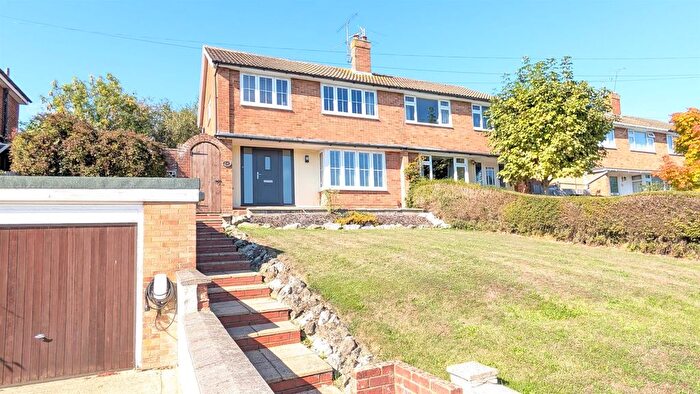 3 Bedroom Semi Detached House For Sale In Cedar Grove, Hempstead, Gillingham, ME7